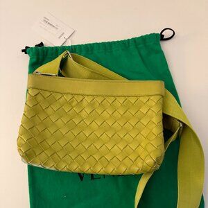 BOTTEGA VENETA Green Intrecciato Duo Bag